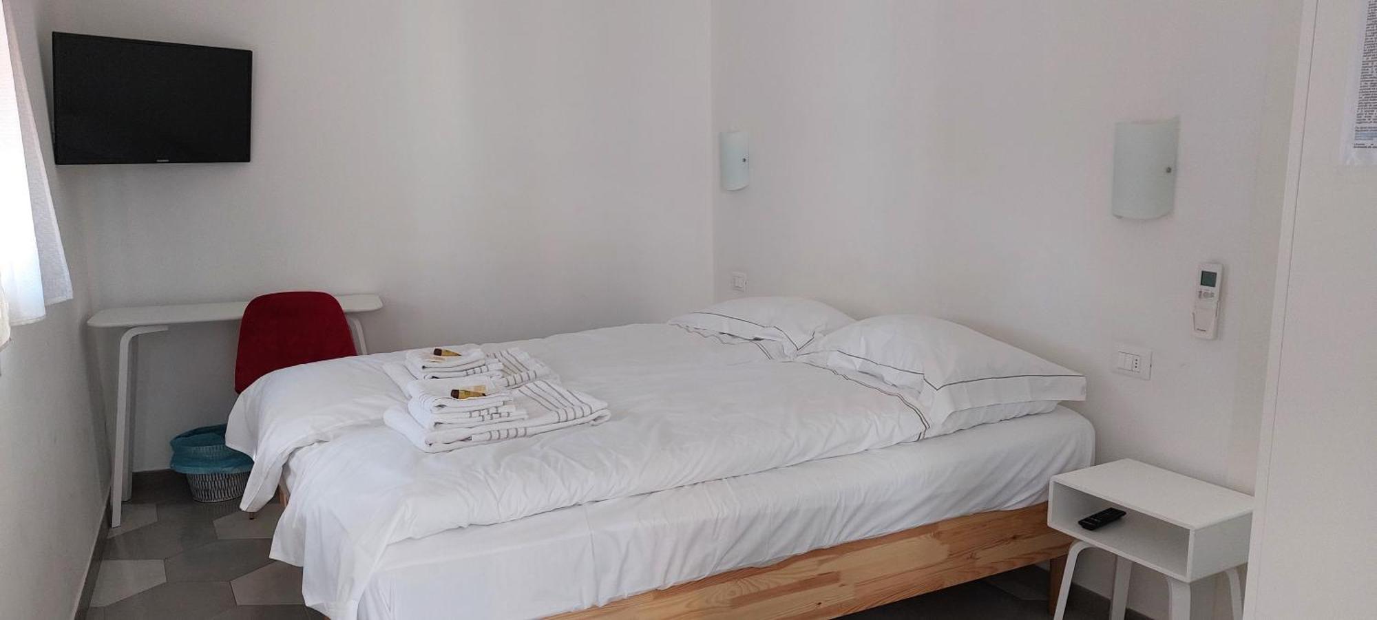 Casa Luigia Rooms Mtb In Finalborgo Bike Room Tour Ebike Trekking Finale Ligure Bagian luar foto
